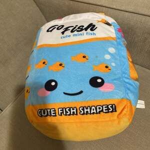 Go Fish 12" Fleece Plush Goldfish Snack Crackers Pillow w/Mini Removeable 4 Fish